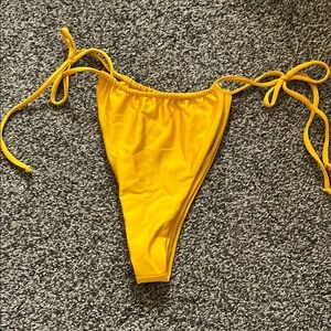 Skatie Kristen bottom in Honey